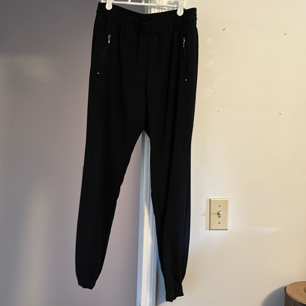 Black stretchy trousers